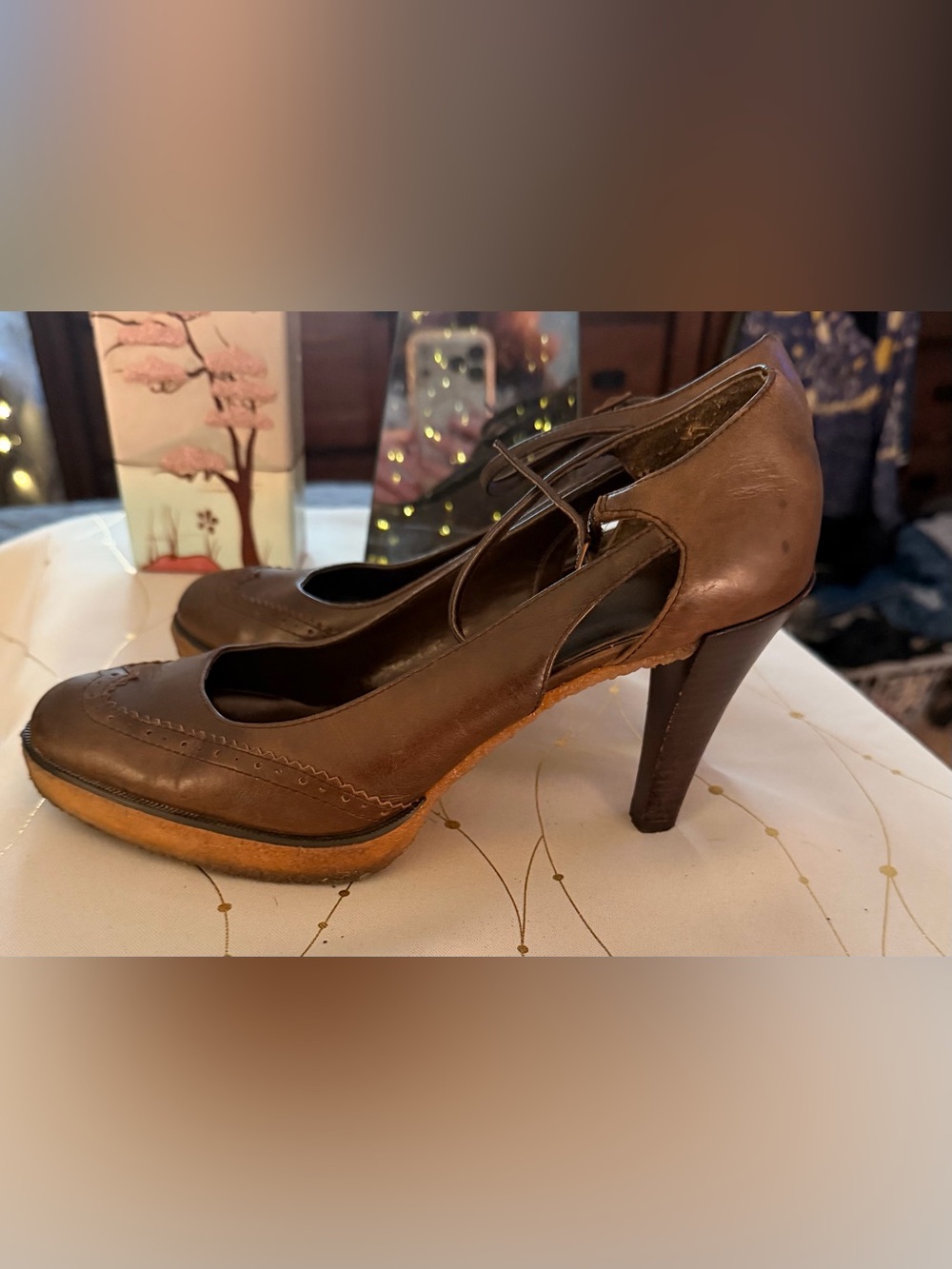 vintage Mudd brand brown leather brogue Mary Jane heels size 8
